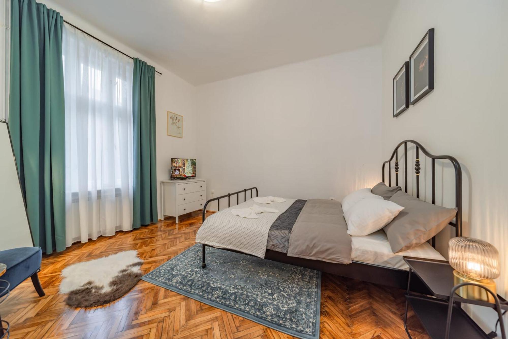 Apartment Capitol