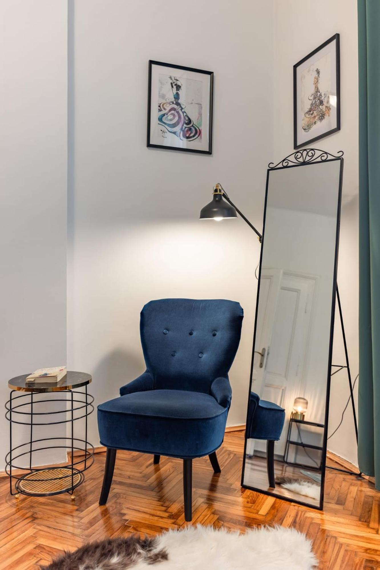 Capitol Apartment *